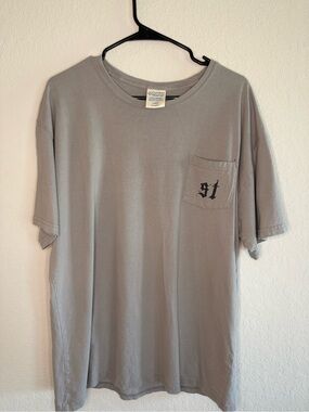 Comfort Colors Men's Short Sleeve Pocket Tee in Light Gray